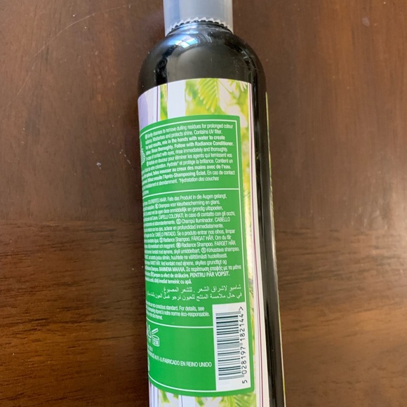 The Body Shop Rainforest Radiance Shampoo - Picture 2 of 6